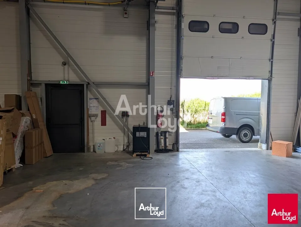 Locaux d'activité & Entrepôts - Location - MELESSE - 35520 - 260-260 - 7796056