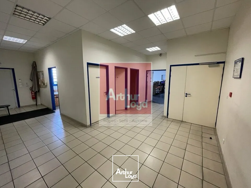 Locaux commerciaux - Location - AUXERRE - 89000 - 1323-1323 - 7796072