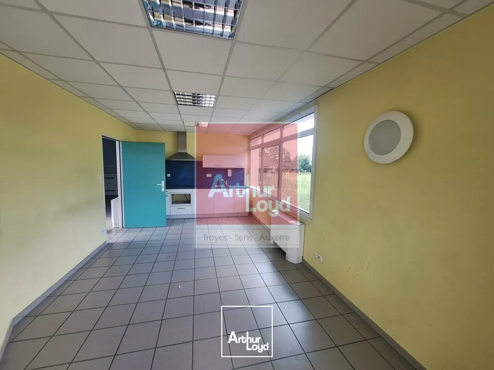 Locaux commerciaux - Location - APPOIGNY - 89380 - 370-370 - 7796079
