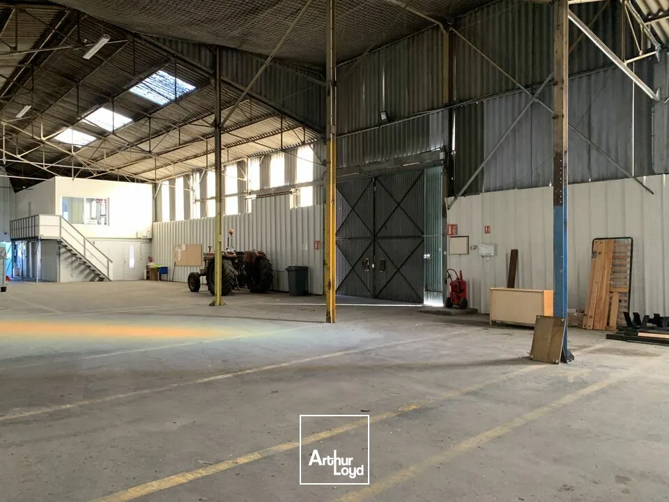 Locaux d'activité & Entrepôts - Vente - SAINT PIERRE DES CORPS - 37700 - 6226-6226 - 7796099