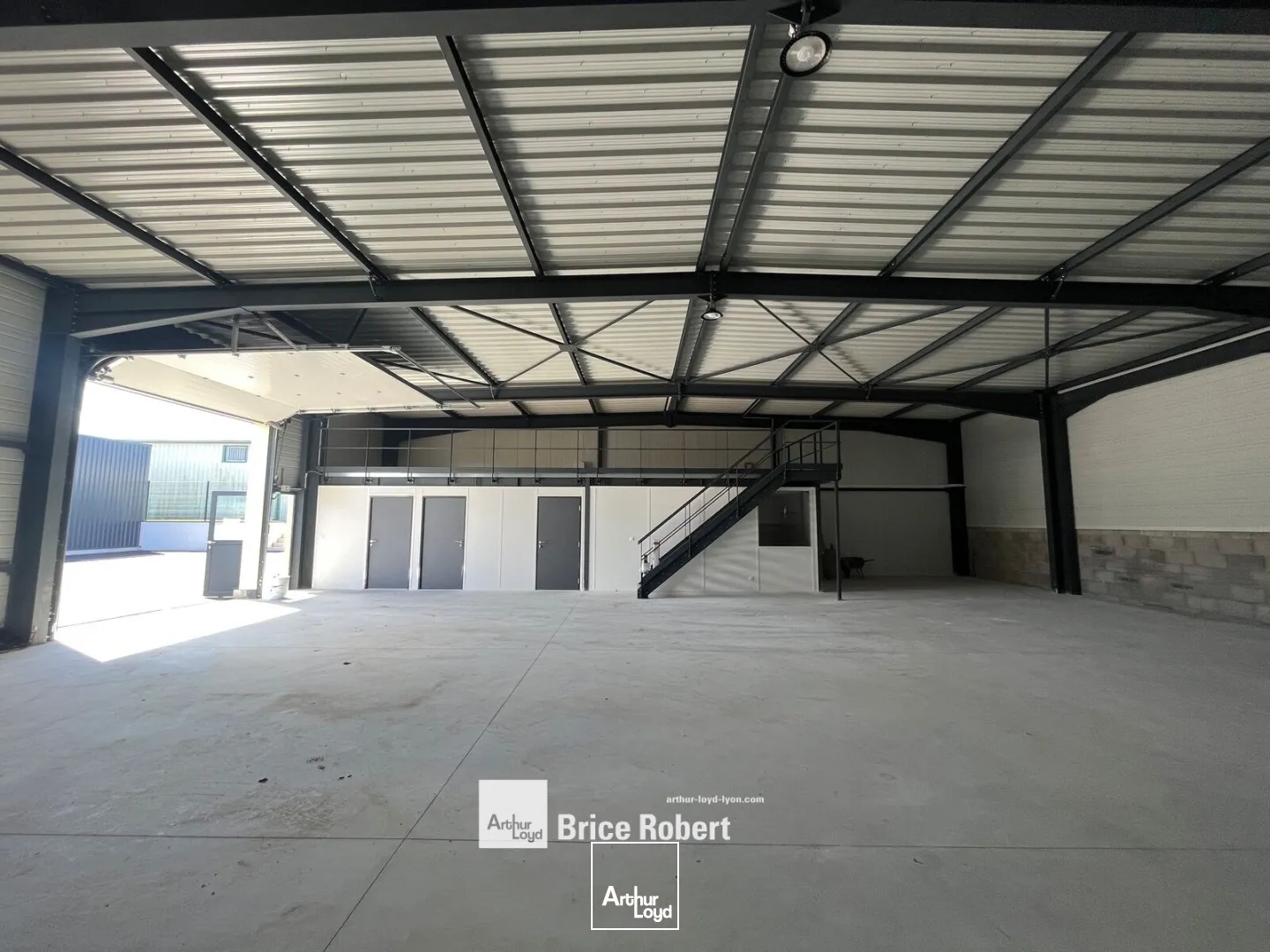 Locaux d'activité & Entrepôts - Location - JONAGE - 69330 - 347-347 - 7796664