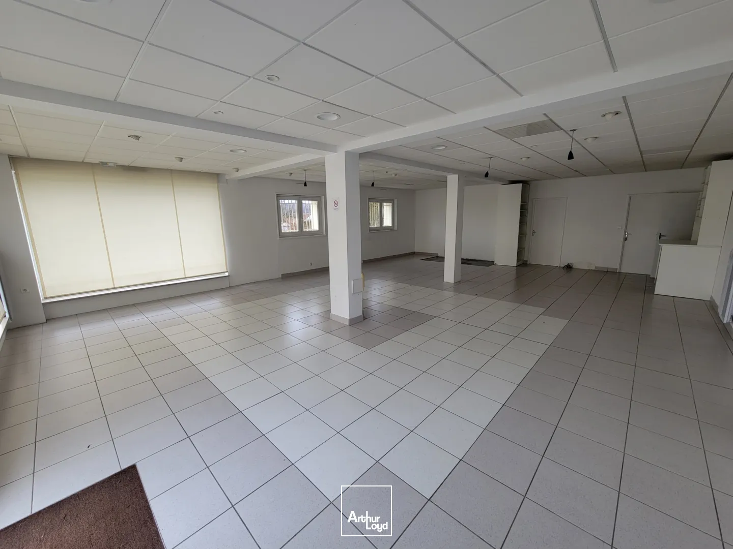 Locaux commerciaux - Location - Bethoncourt - 25200 - 145-145 - 7796672