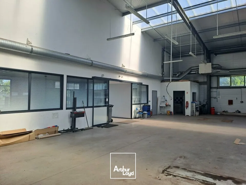 Locaux commerciaux - Location - CHATELLERAULT - 86100 - 740-740 - 7796850