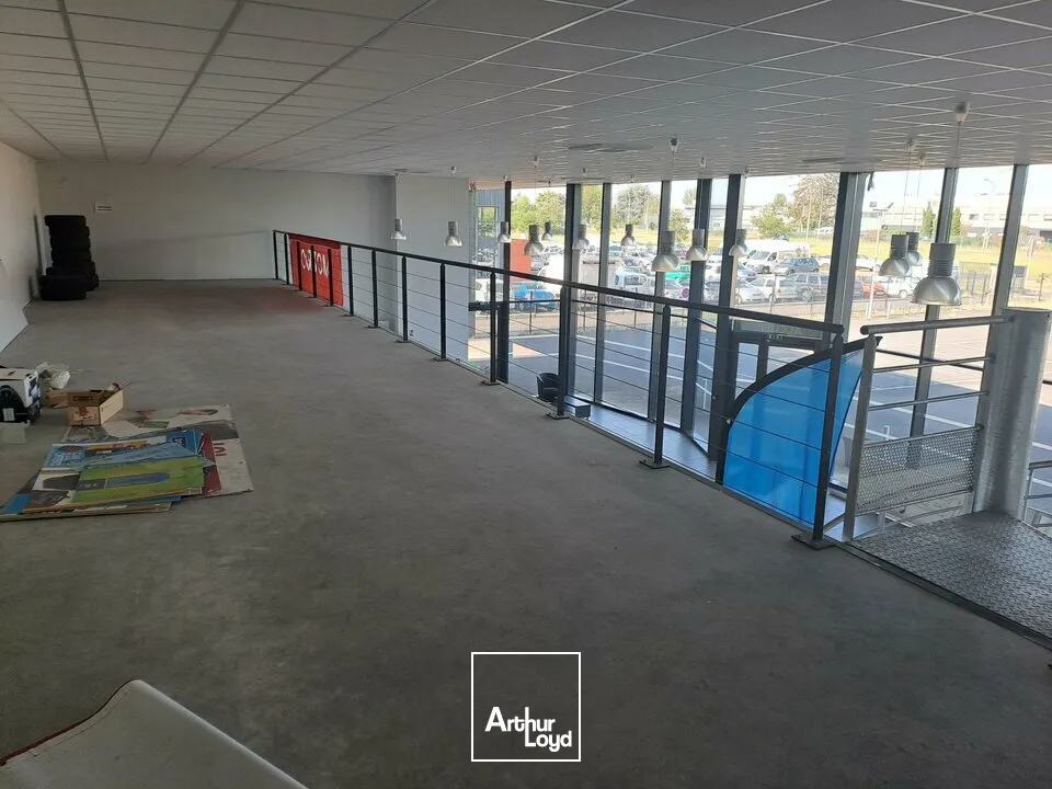 Locaux commerciaux - Location - CHATELLERAULT - 86100 - 740-740 - 7796847