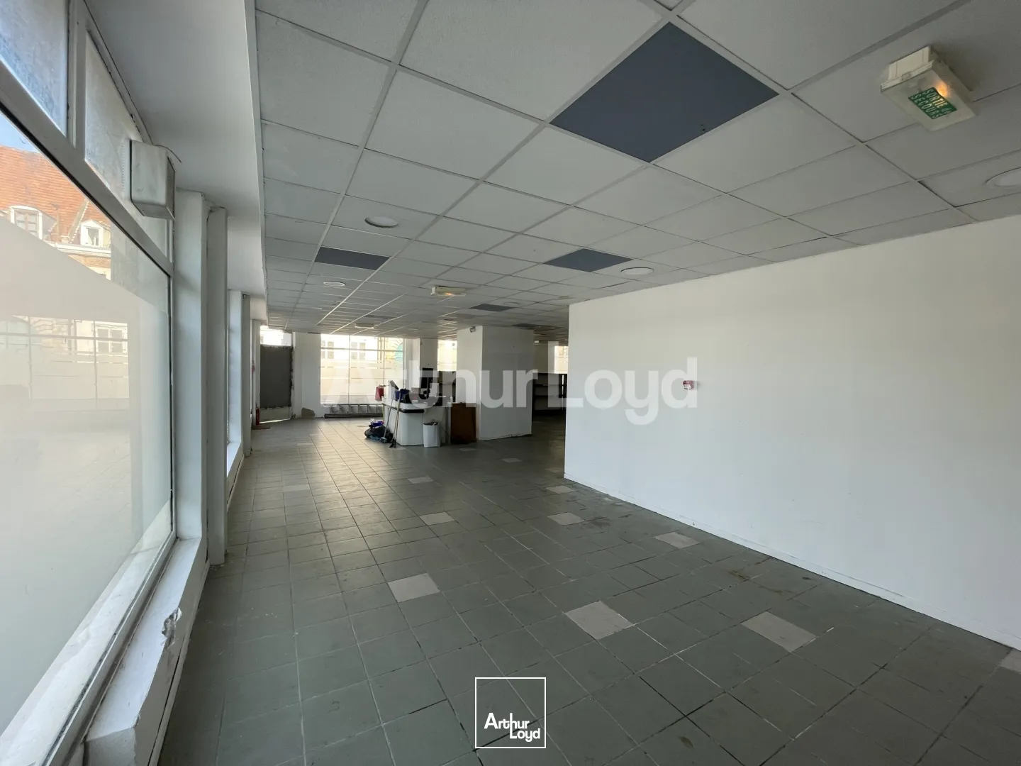 Locaux commerciaux - Location - DOUAI - 59500 - 170-170 - 7797360
