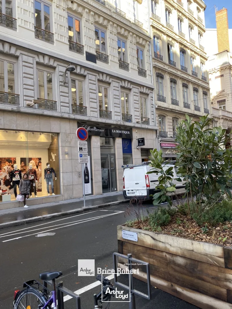 Locaux commerciaux - Location - LYON - 69002 - 32-32 - 7797449