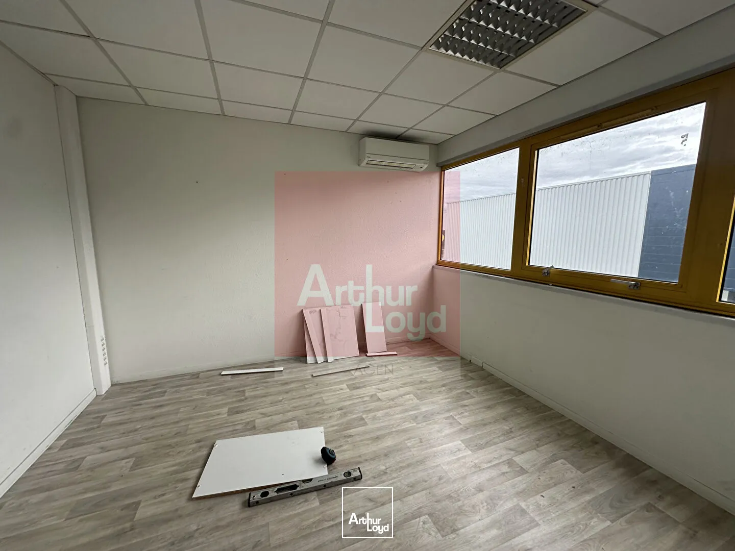 Bureaux - Location - BOE - 47550 - 150-150 - 7798741