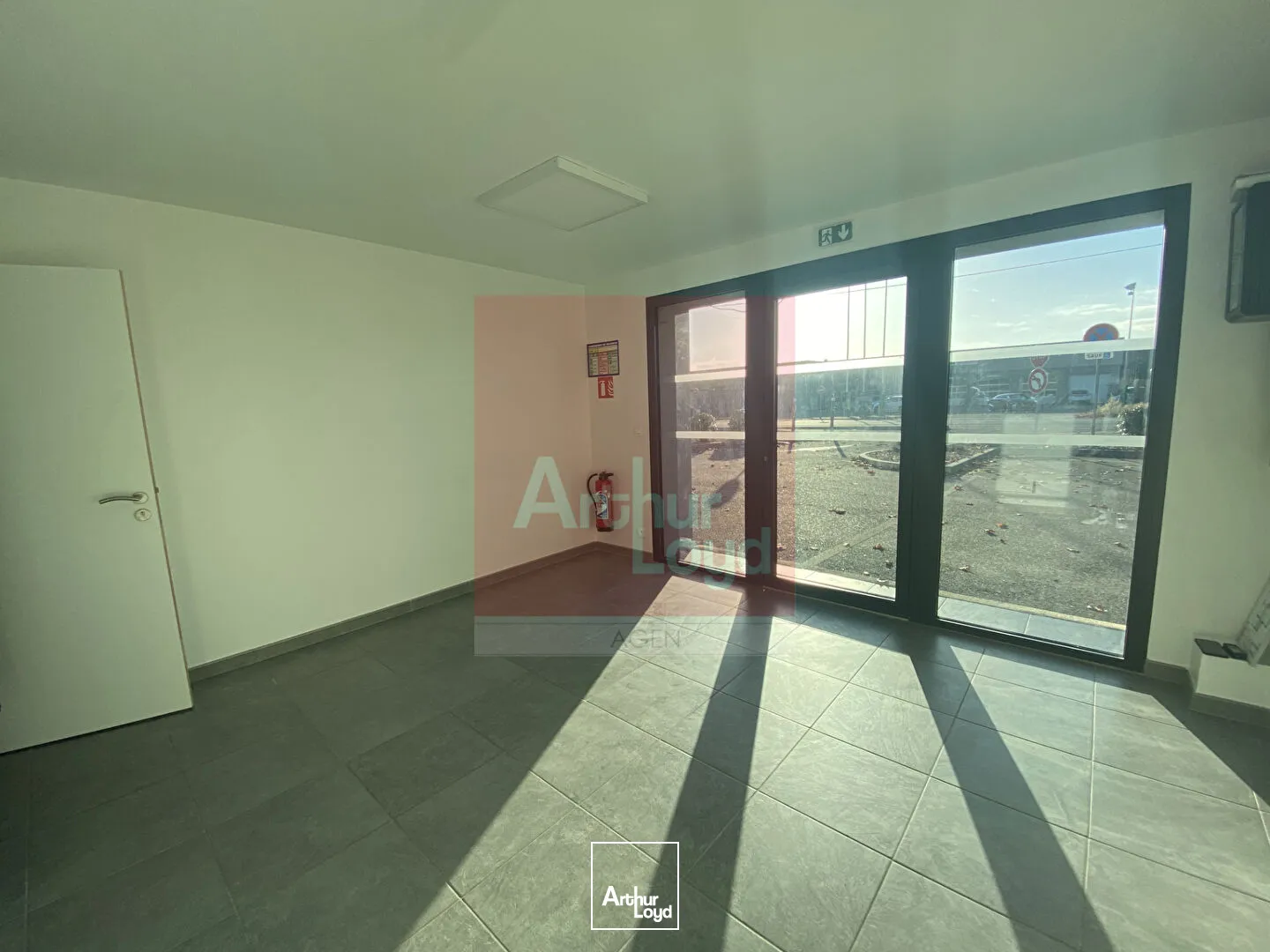 Locaux commerciaux - Location - BOE - 47550 - 47.18-47.18 - 7798769
