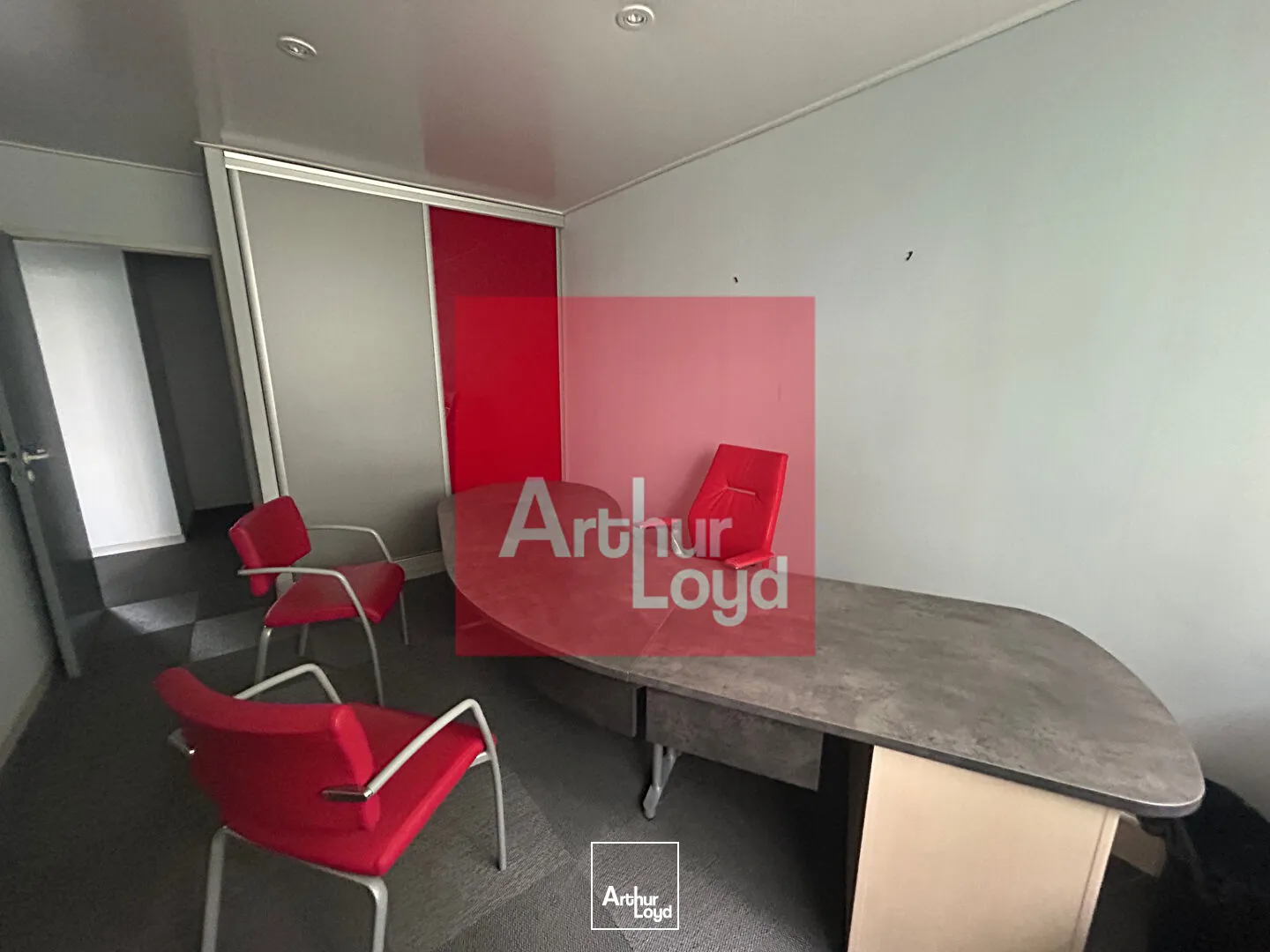 Bureaux - Vente - ESTILLAC - 47310 - 233.38-233.38 - 7799000