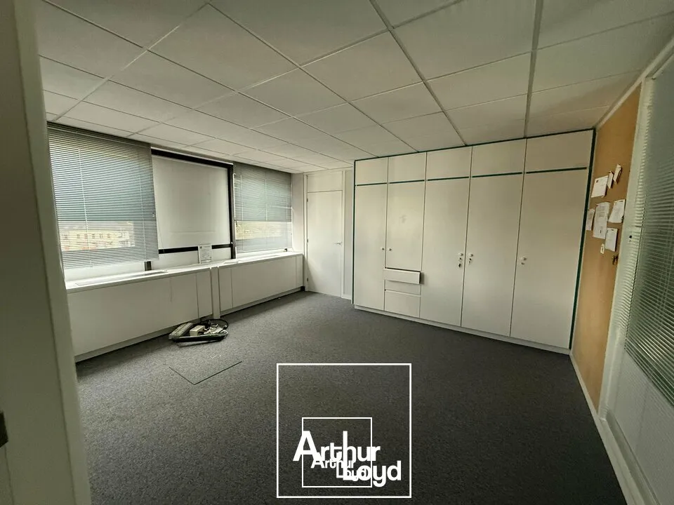 Bureaux - Vente - LAGUENNE-SUR-AVALOUZE - 19150 - 600-600 - 7799159