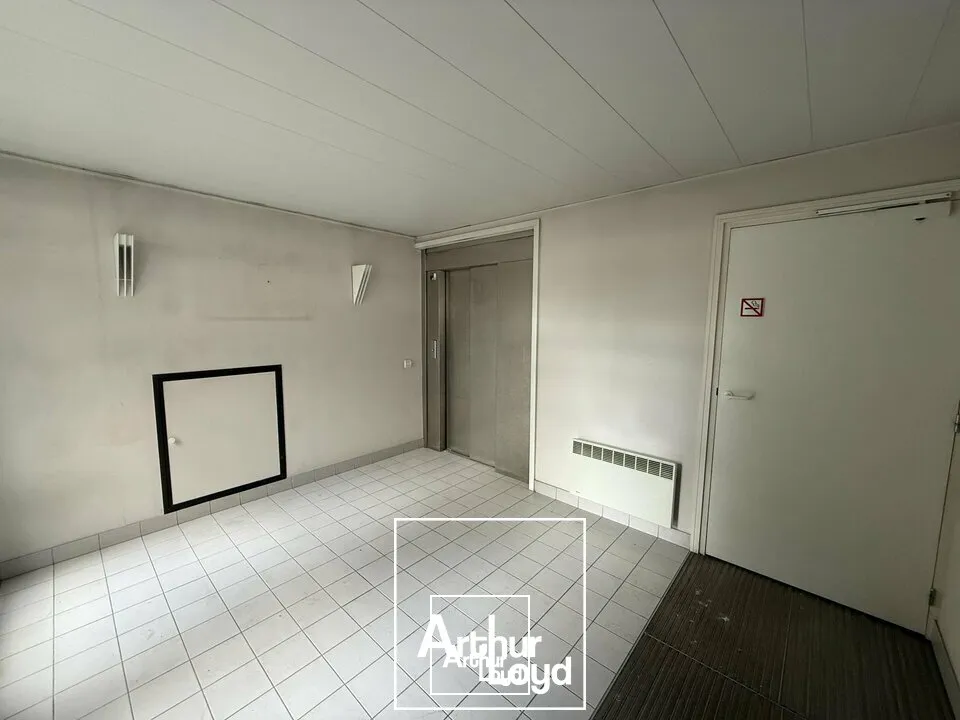 Bureaux - Vente - LAGUENNE-SUR-AVALOUZE - 19150 - 600-600 - 7799161