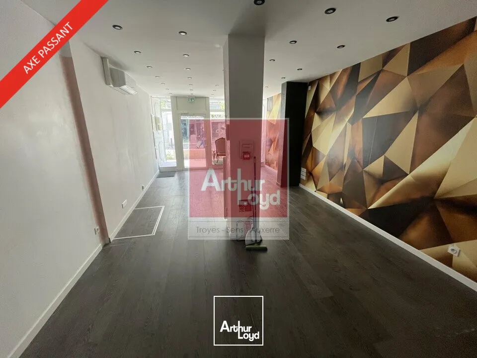 Locaux commerciaux - Location - AUXERRE - 89000 - 86-86 - 7799269