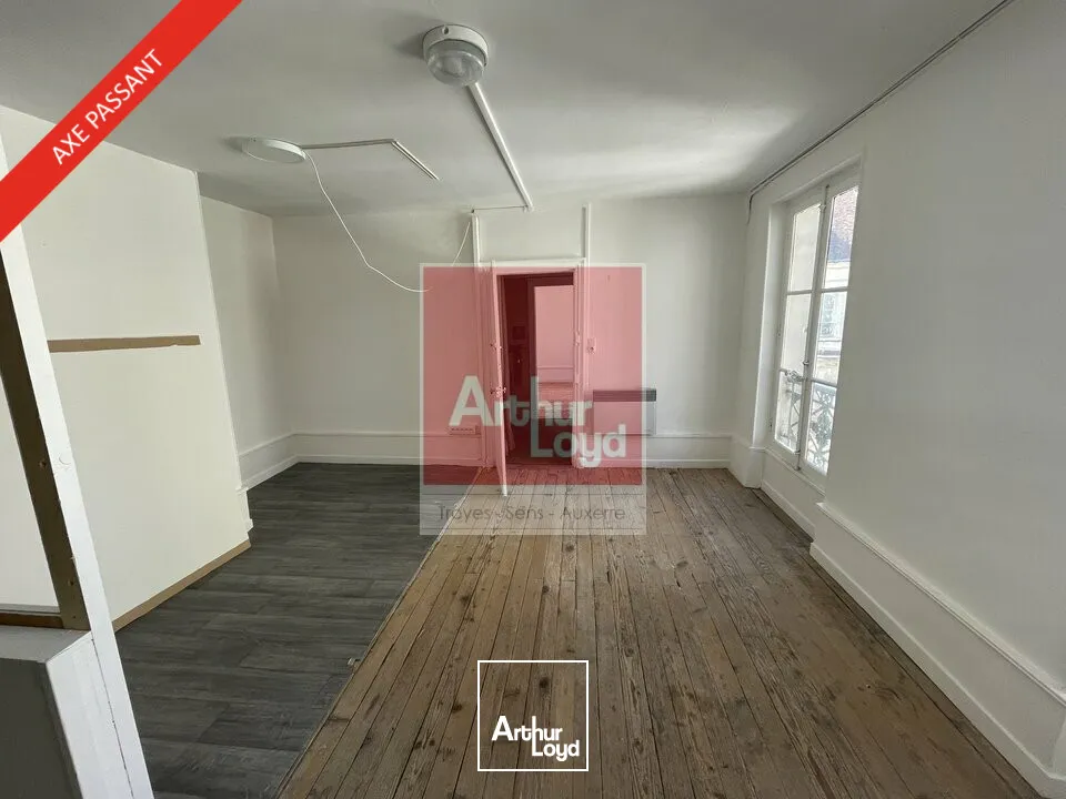 Locaux commerciaux - Location - AUXERRE - 89000 - 86-86 - 7799263