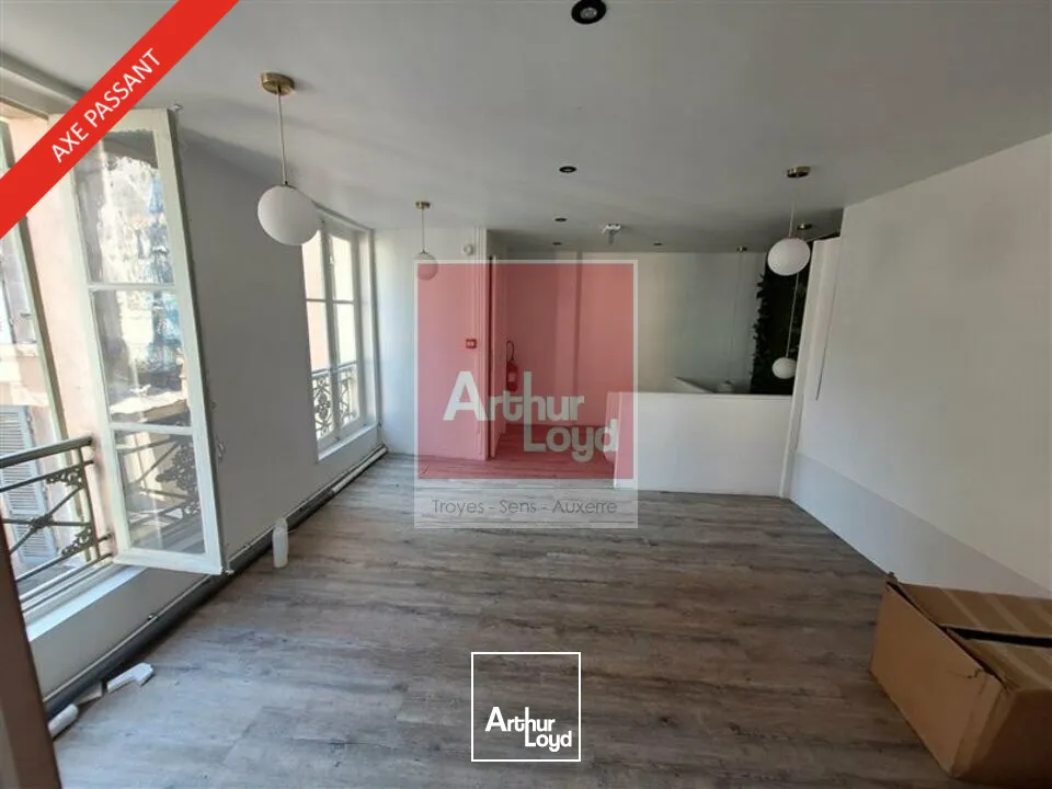 Locaux commerciaux - Location - AUXERRE - 89000 - 86-86 - 7799265