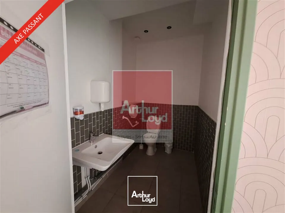 Locaux commerciaux - Location - AUXERRE - 89000 - 86-86 - 7799268