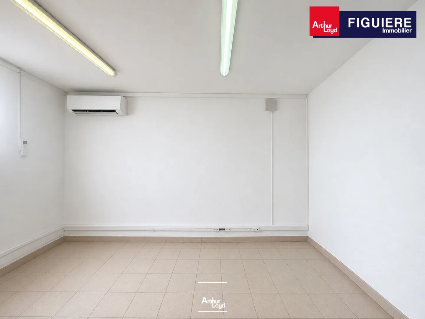 Locaux d'activité & Entrepôts - Location - AIX EN PROVENCE - 13290 - 450-450 - 7799333