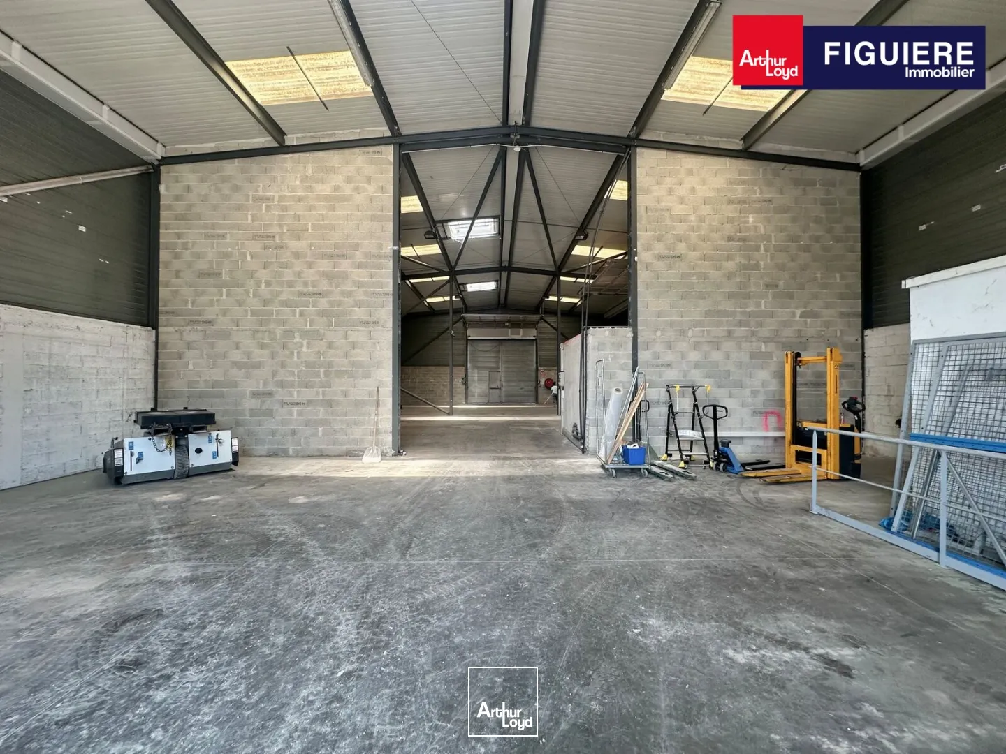 Locaux d'activité & Entrepôts - Location - AIX EN PROVENCE - 13290 - 450-450 - 7799331