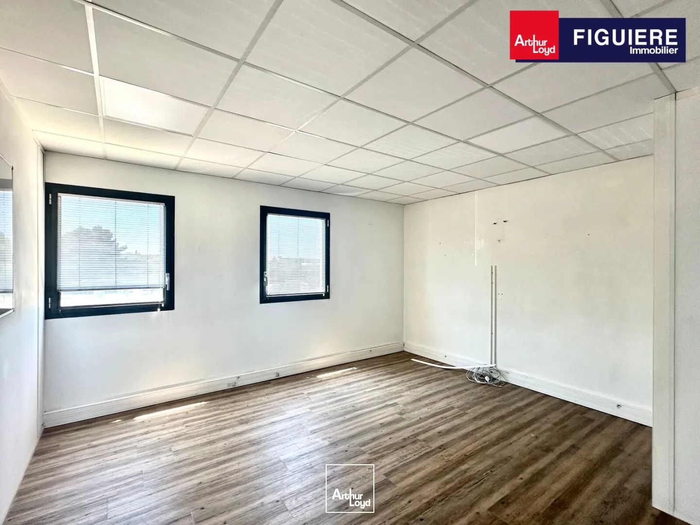 Locaux d'activité & Entrepôts - Location - AIX EN PROVENCE - 13290 - 313-313 - 7799349