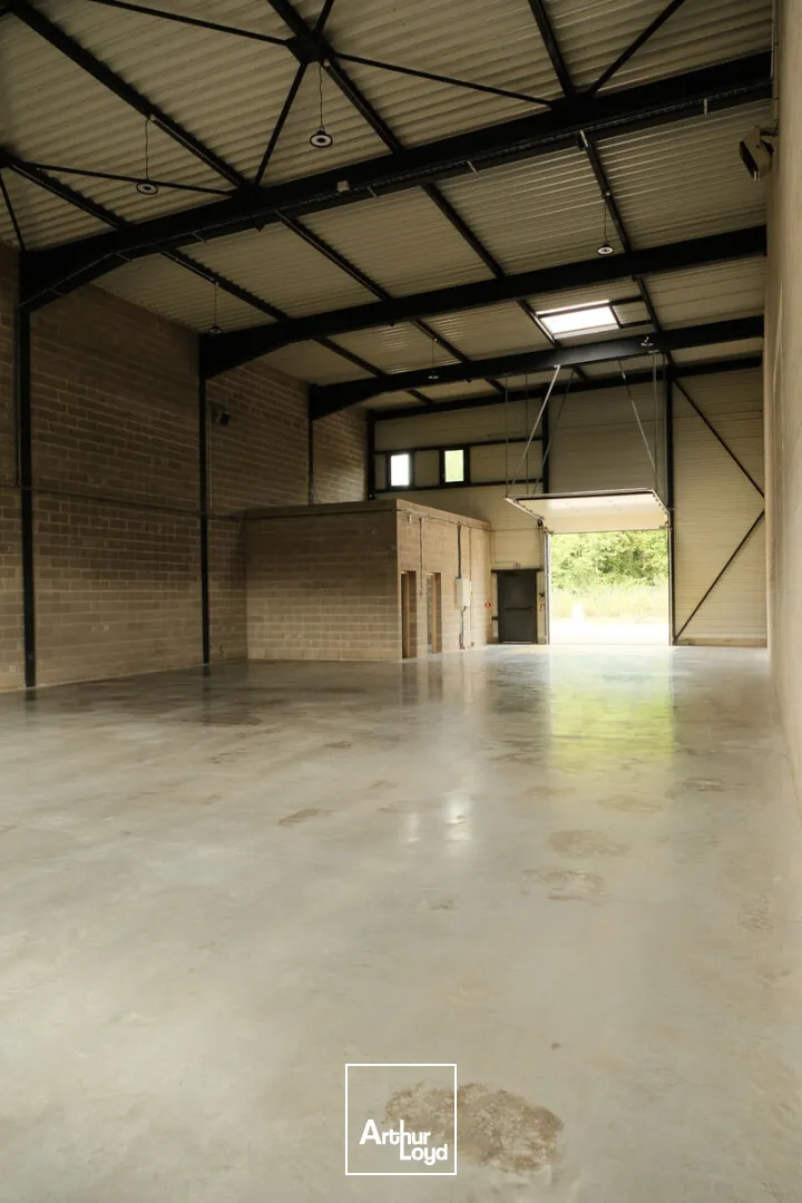 Locaux d'activité & Entrepôts - Location - BEAUVAIS - 60000 - 300-1200 - 7799465