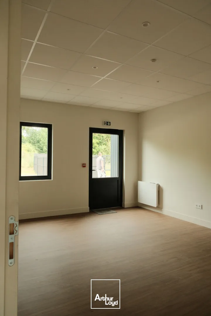 Locaux d'activité & Entrepôts - Location - BEAUVAIS - 60000 - 300-1200 - 7799466