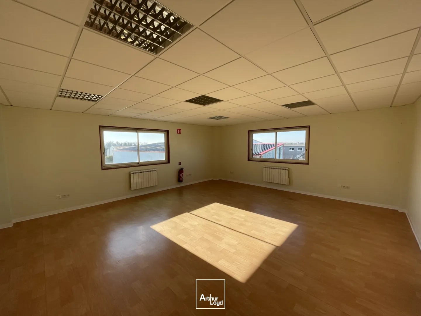 Locaux d'activité & Entrepôts - Location - SAINT JACQUES SUR DARNETAL - 76160 - 190-190 - 7799508