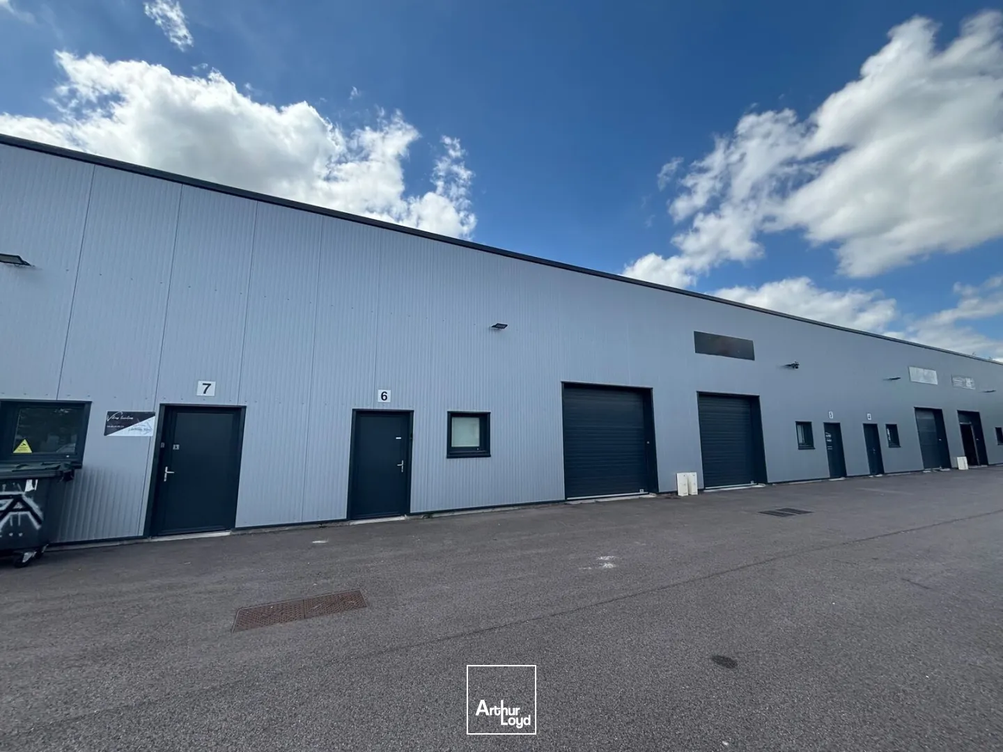 Locaux d'activité & Entrepôts - Location - CAUDEBEC LES ELBEUF - 76320 - 144-144 - 7799519