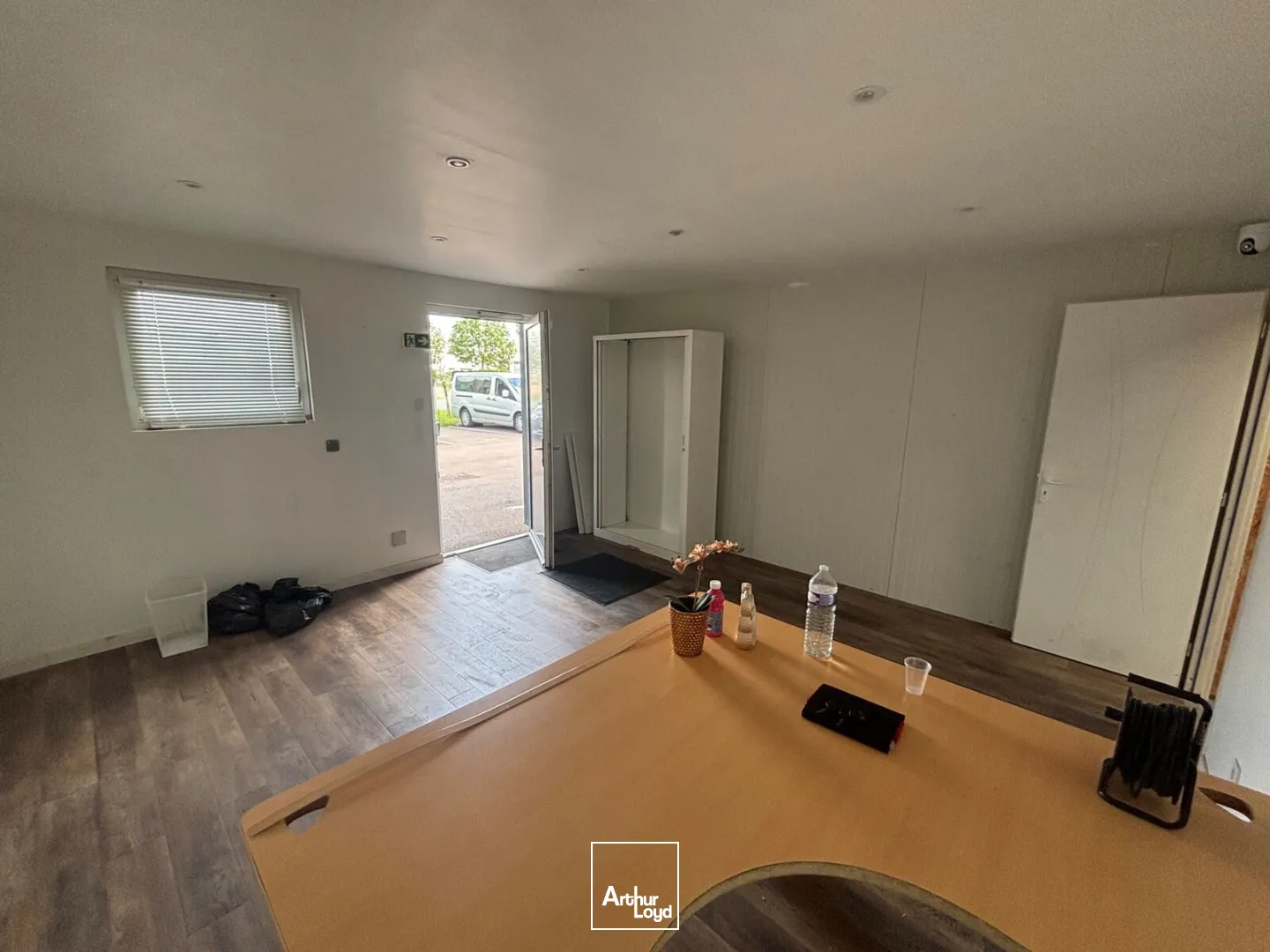 Locaux d'activité & Entrepôts - Location - CAUDEBEC LES ELBEUF - 76320 - 144-144 - 7799521