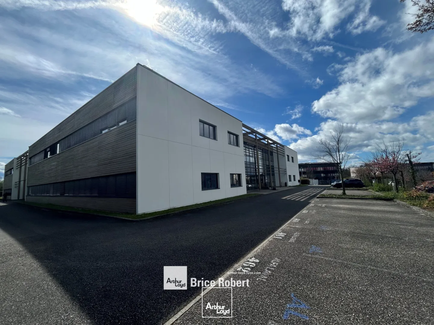 Bureaux - Location - SAINT PRIEST - 69800 - 133.67-1909.24 - 7799872