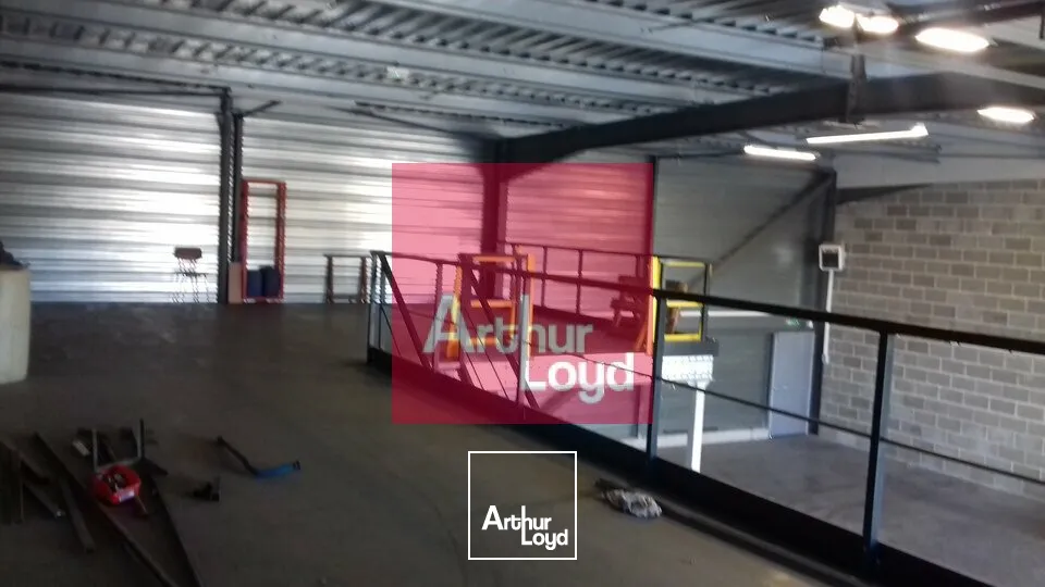 Locaux d'activité & Entrepôts - Location - LEMPDES - 63370 - 330-330 - 7799994