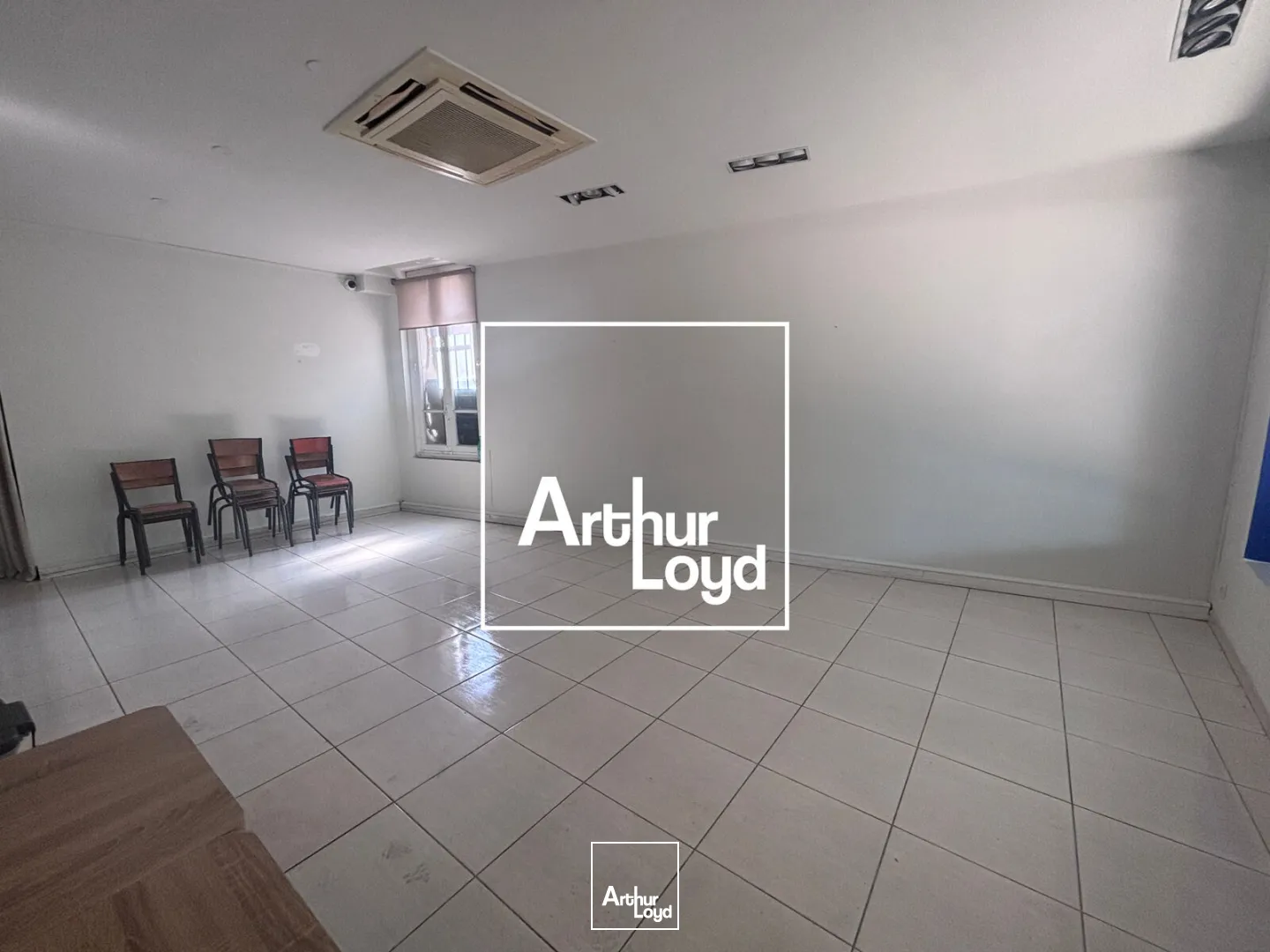 Locaux commerciaux - Location - NIMES - 30000 - 45-45 - 7800204