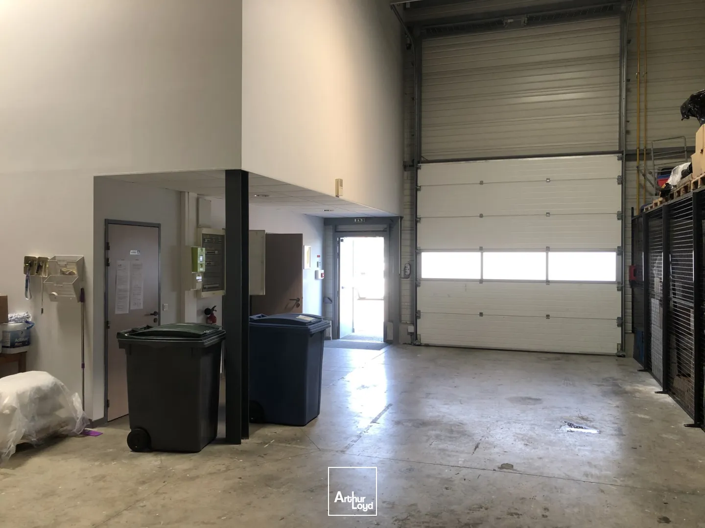 Locaux d'activité & Entrepôts - Location - BEAUVAIS - 60000 - 179-179 - 7800245