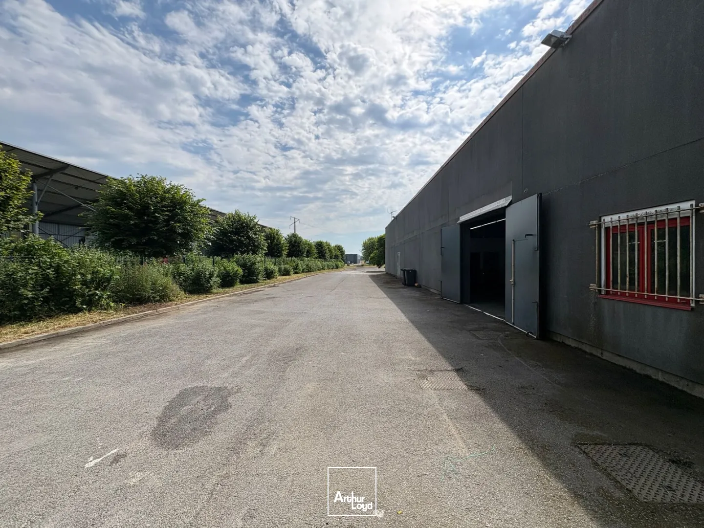 Locaux commerciaux - Vente - MAIGNELAY MONTIGNY - 60420 - 1198.4-1198.4 - 7800253