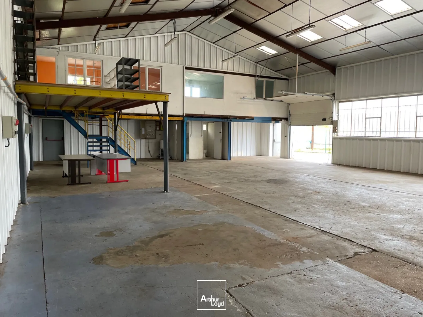 Locaux d'activité & Entrepôts - Location - GAILLON - 27600 - 262-262 - 7800408