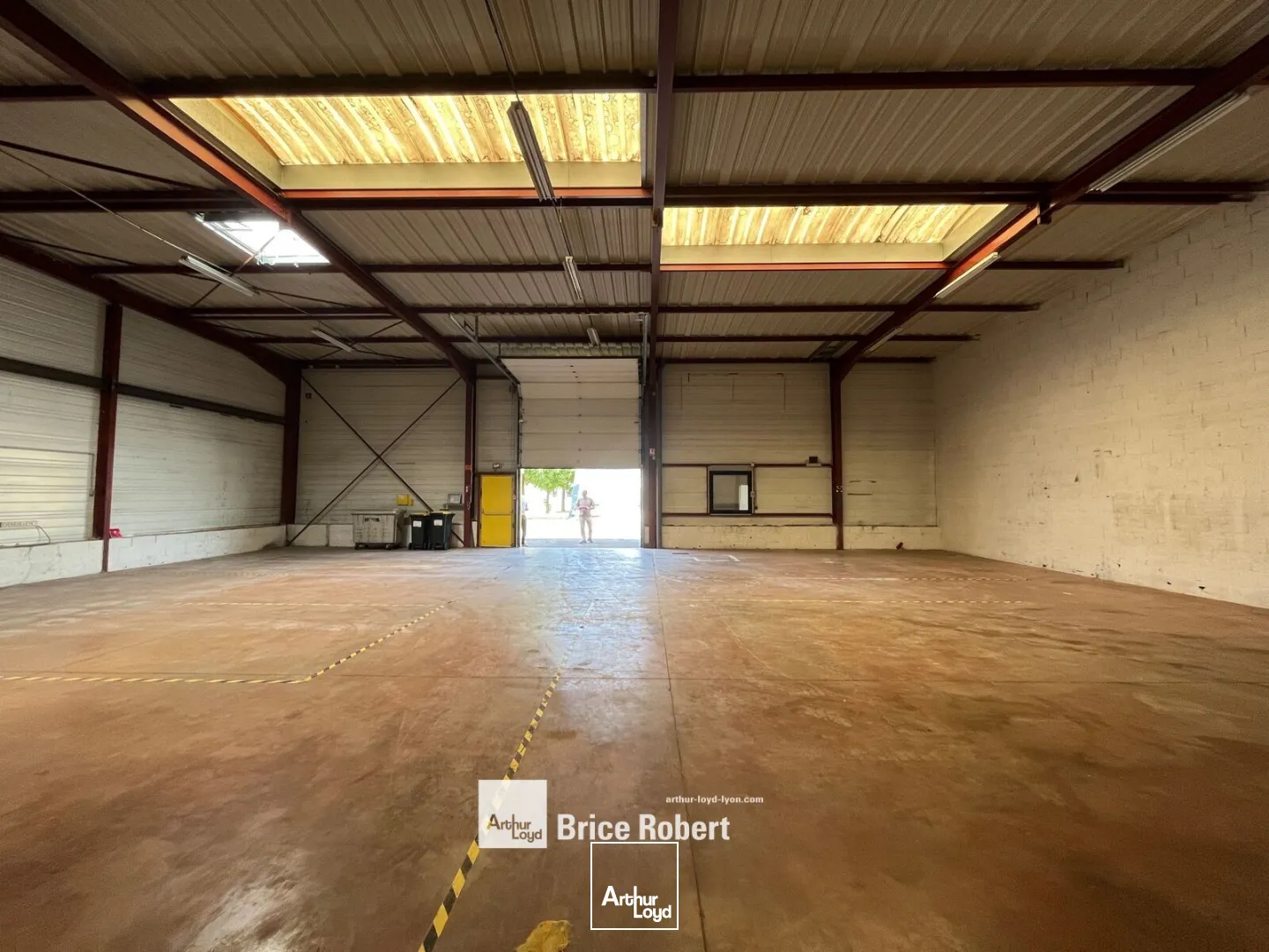 Locaux d'activité & Entrepôts - Location - VAULX EN VELIN - 69120 - 450-450 - 7800689