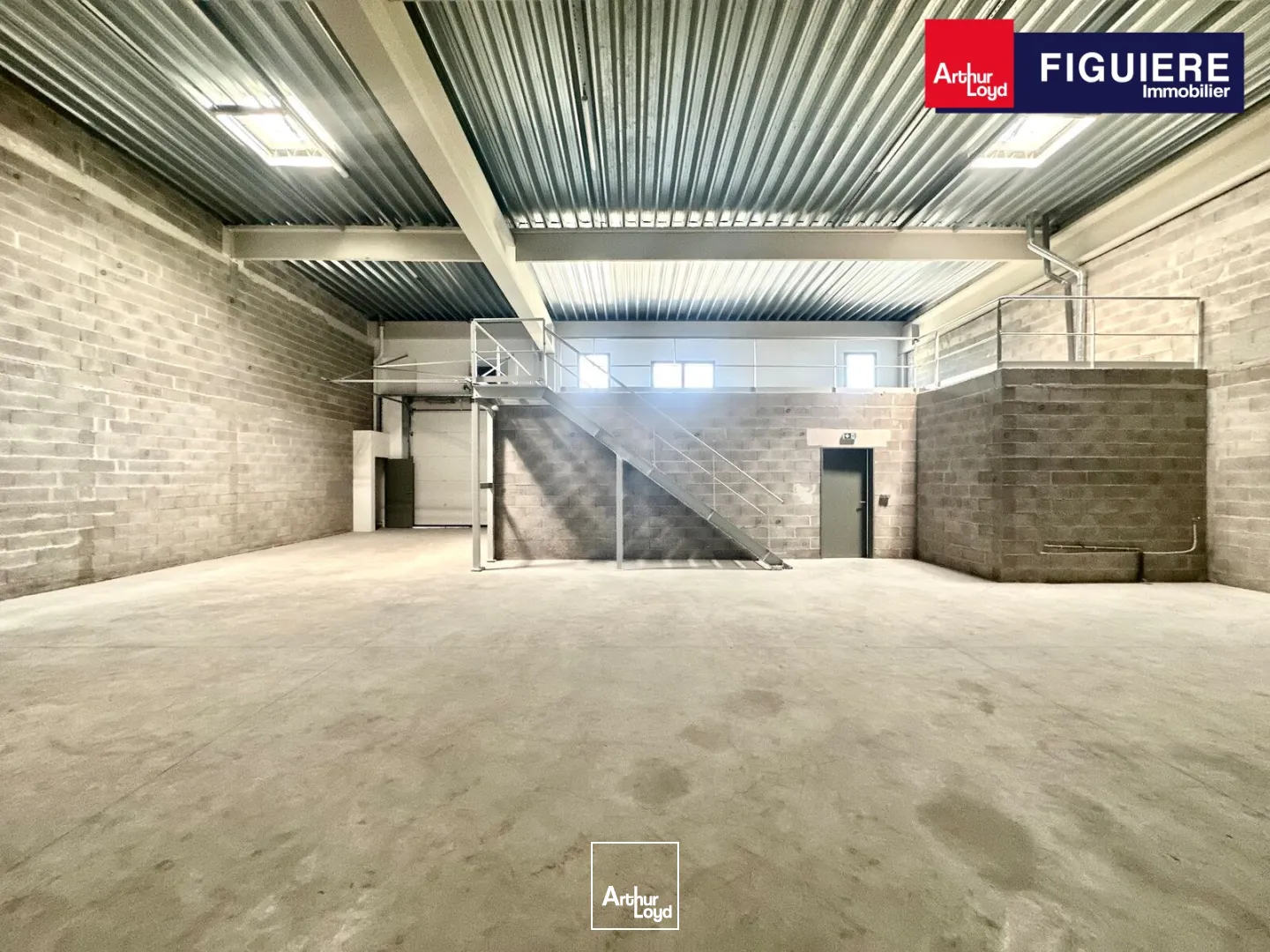 Locaux d'activité & Entrepôts - Location - AIX EN PROVENCE - 13290 - 330-330 - 7800890
