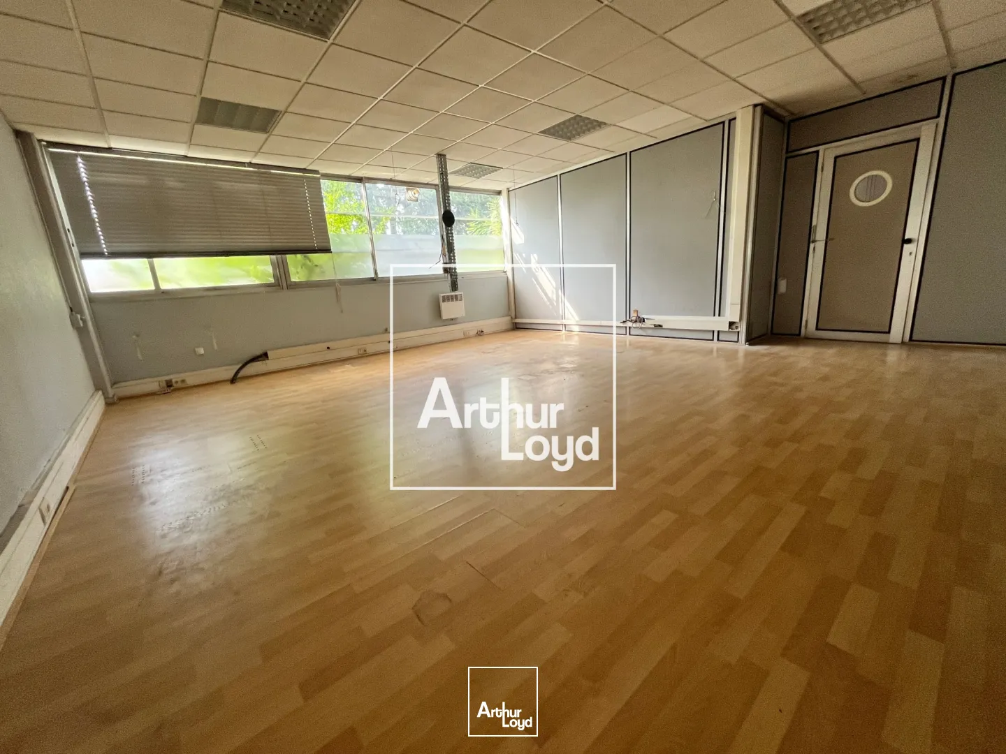 Bureaux - Vente - NIMES - 30900 - 719.76-719.76 - 7800988