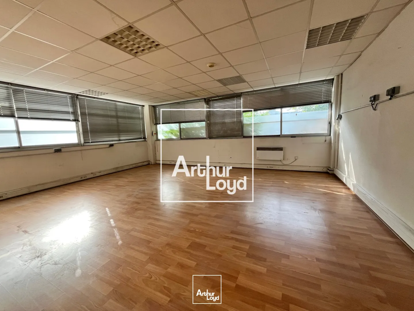 Bureaux - Vente - NIMES - 30900 - 719.76-719.76 - 7800987