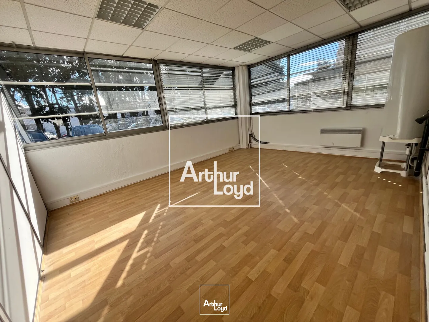 Bureaux - Vente - NIMES - 30900 - 719.76-719.76 - 7800999