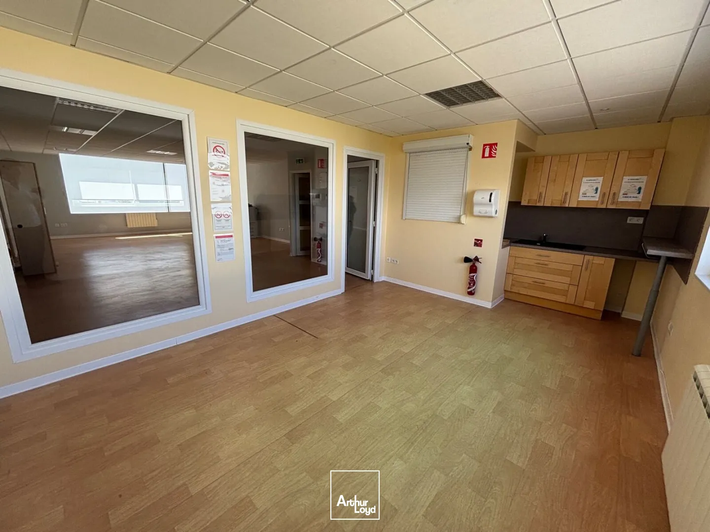 Locaux d'activité & Entrepôts - Location - SAINT JACQUES SUR DARNETAL - 76160 - 190-190 - 7801074
