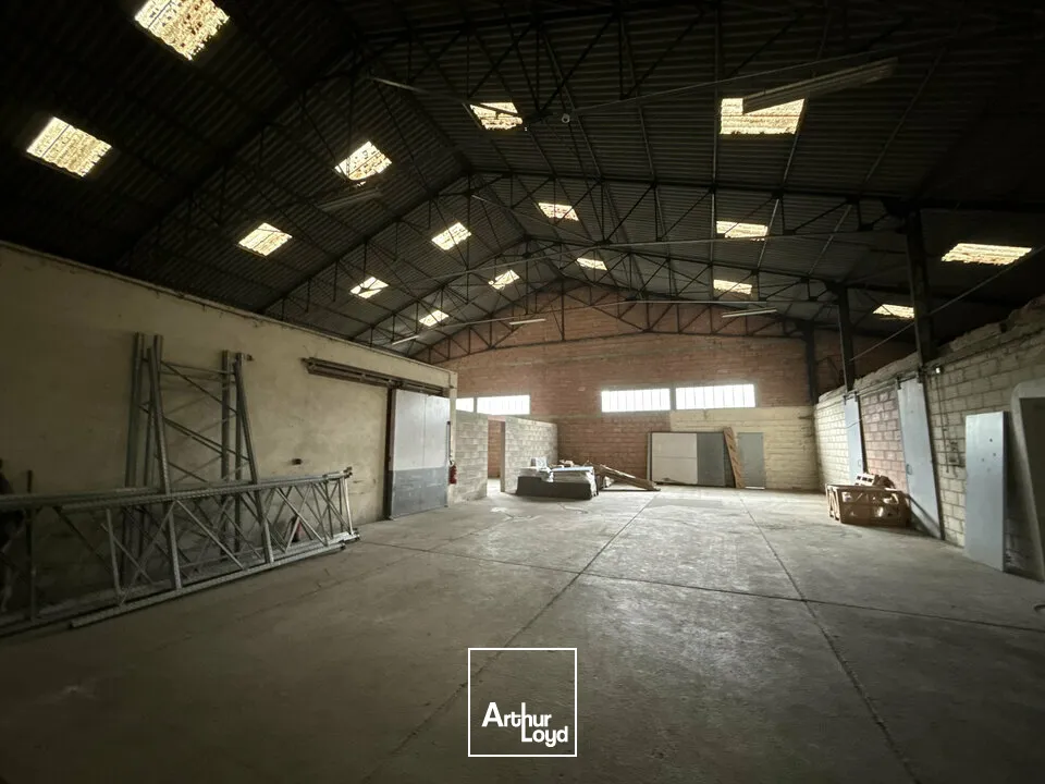 Locaux d'activité & Entrepôts - Vente - VERGT - 24380 - 1200-1200 - 7801141