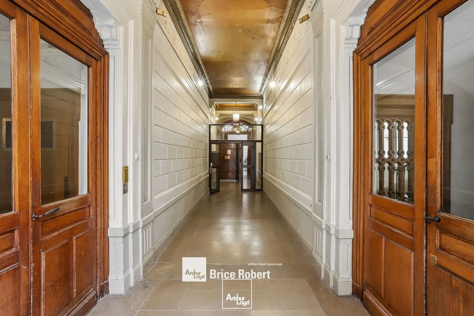 Bureaux - Location - LYON - 69002 - 157-645 - 7801400