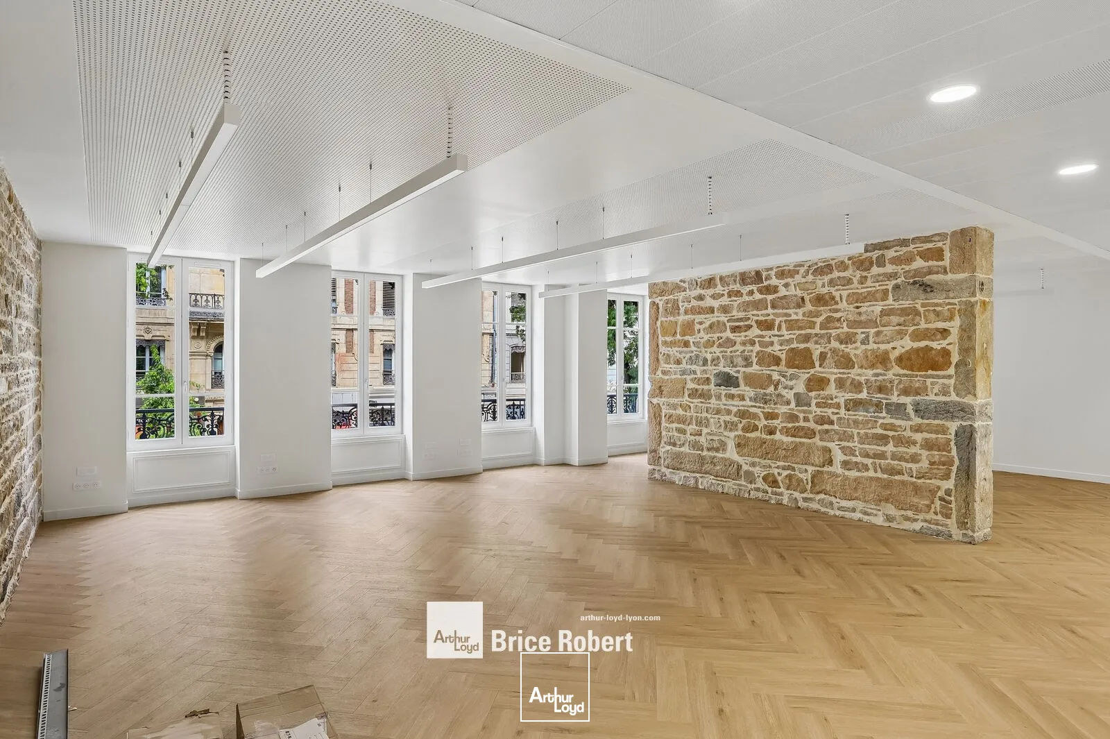Bureaux - Location - LYON - 69002 - 157-645 - 7801409