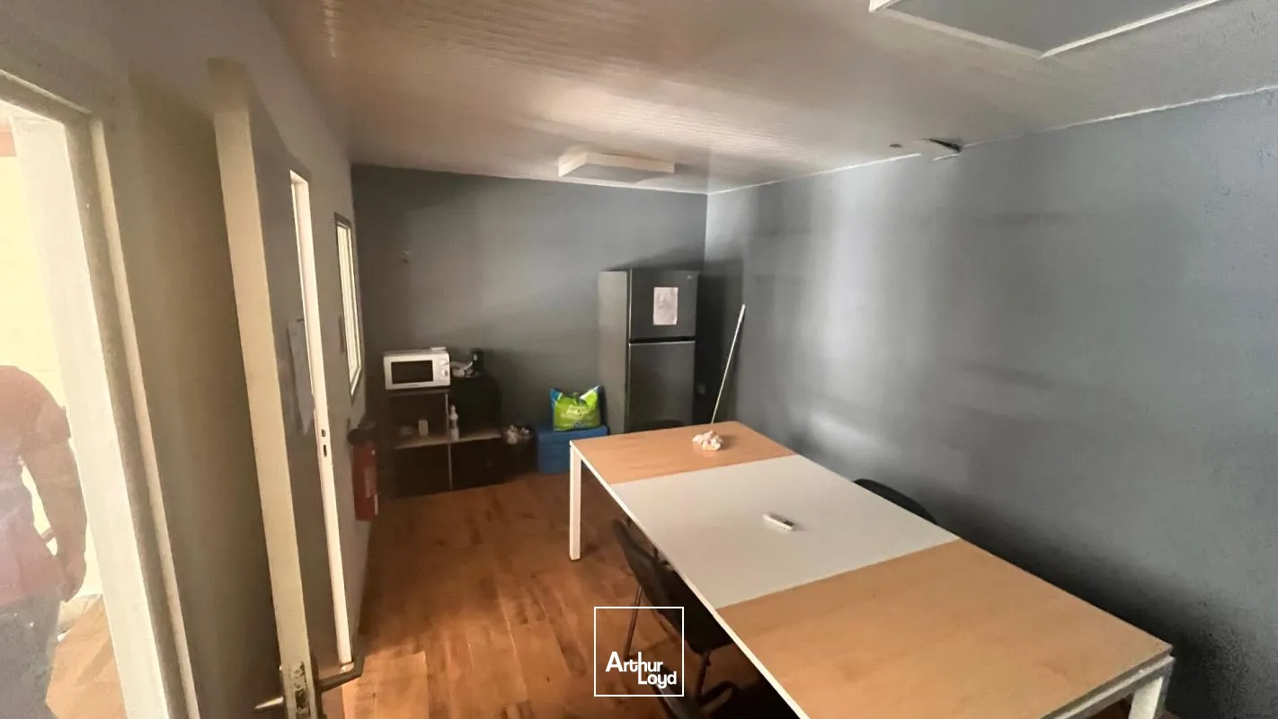 Locaux d'activité & Entrepôts - Location - Ducos - 97224 - 360-360 - 7801527