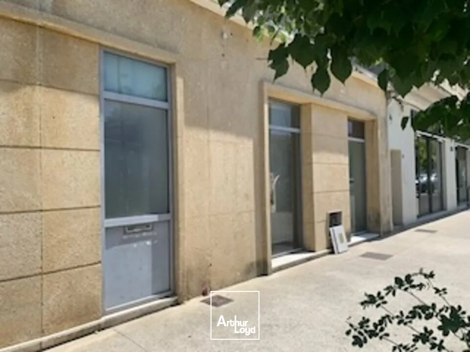 Locaux commerciaux - Vente - AVIGNON - 84000 - 153-153 - 7801547
