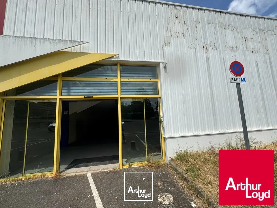 Locaux commerciaux - Location - SAINT-PIERRE-DU-MONT - 40280 - 600-600 - 7801586