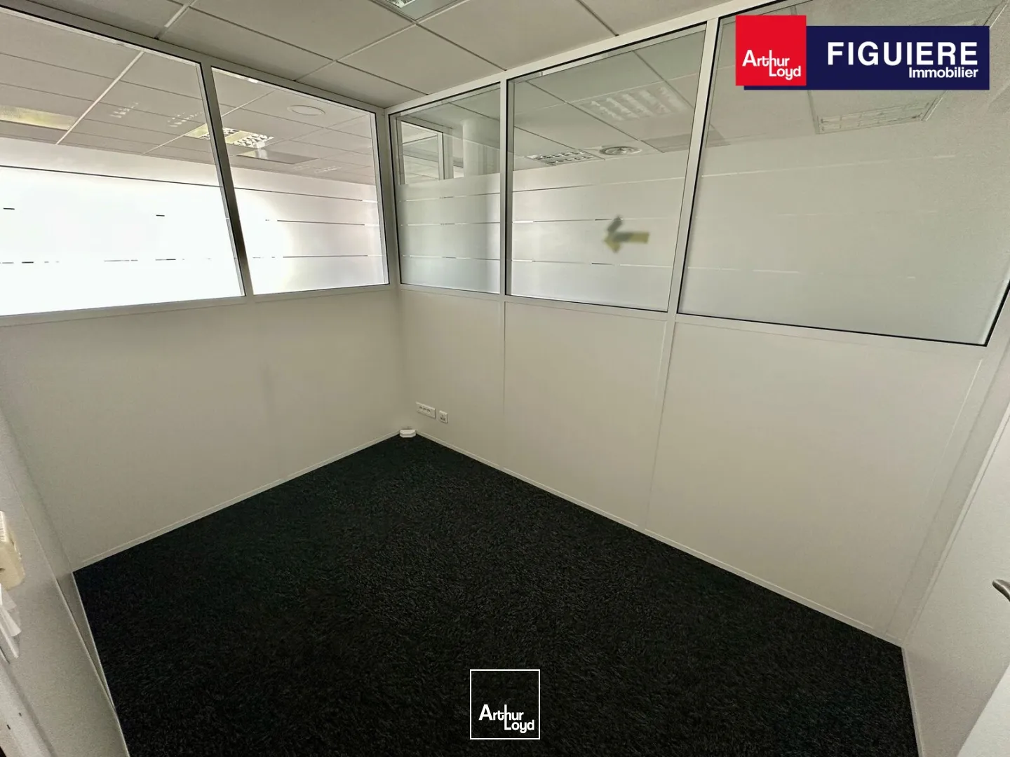 Bureaux - Location - EGUILLES - 13510 - 157-324 - 7801666