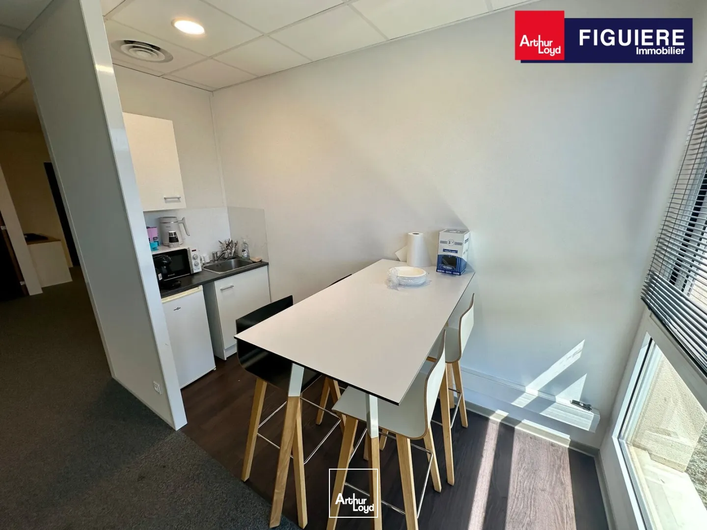 Bureaux - Location - LES PENNES MIRABEAU - 13170 - 140-520 - 7801690