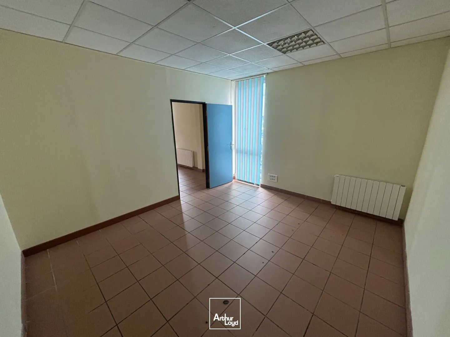Bureaux - Location - BEAUVAIS - 60000 - 100-100 - 7801834