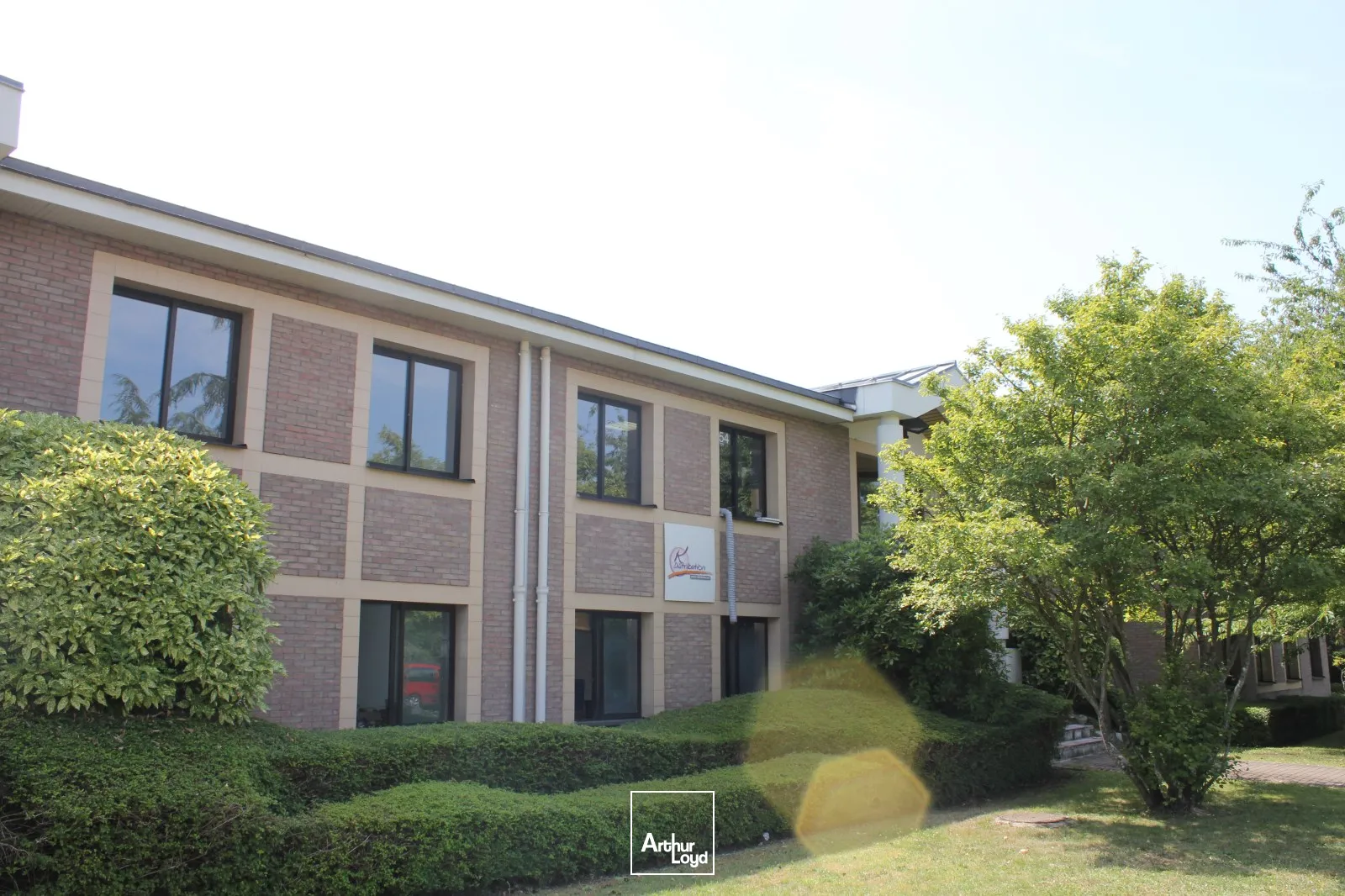 Locaux d'activité & Entrepôts - Location - VOISINS LE BRETONNEUX - 78960 - 148-413 - 7802103