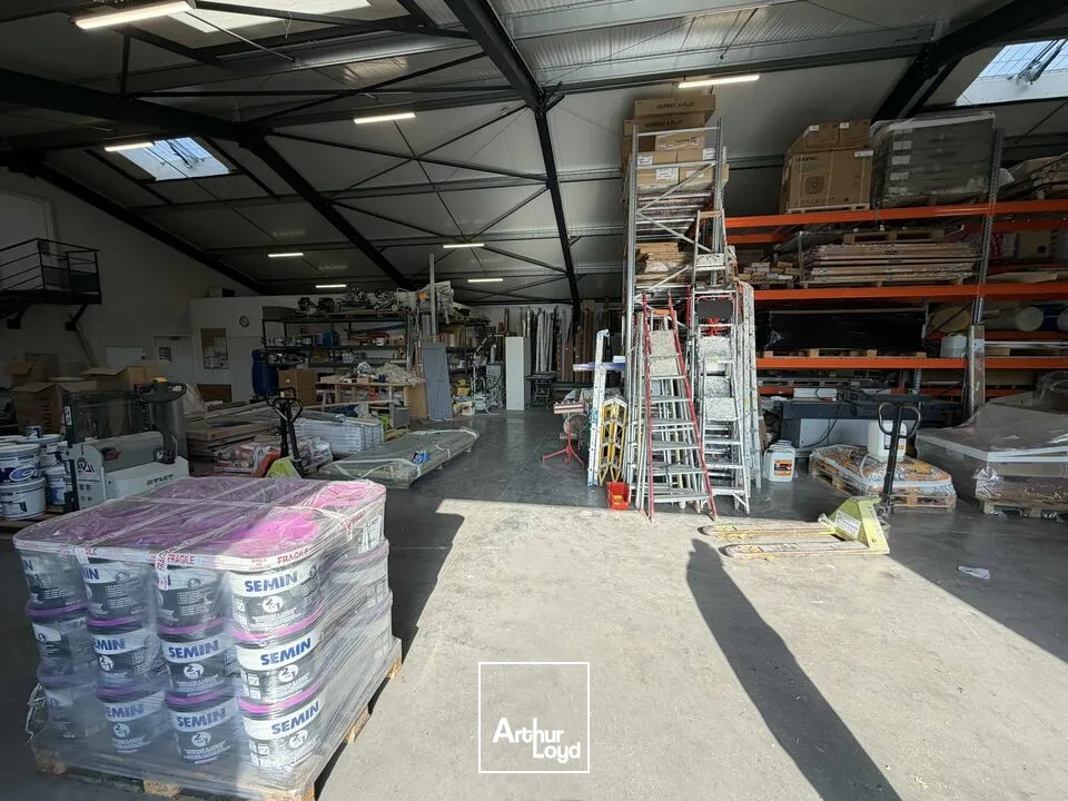 Locaux d'activité & Entrepôts - Location - VALENCE - 26000 - 723-723 - 7802352
